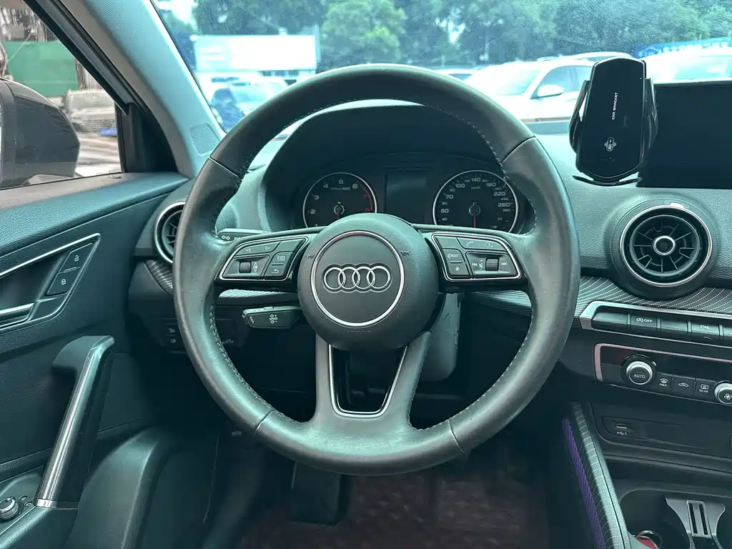 Audi Q2L — миниатюра 15