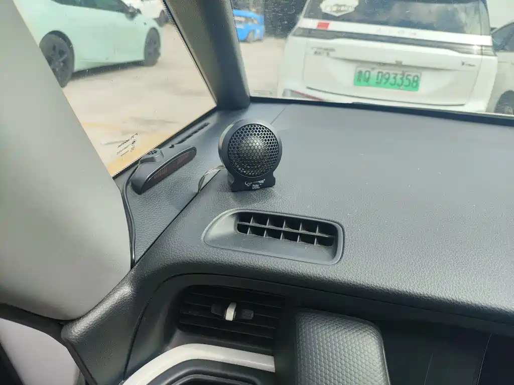Honda Fit — миниатюра 10