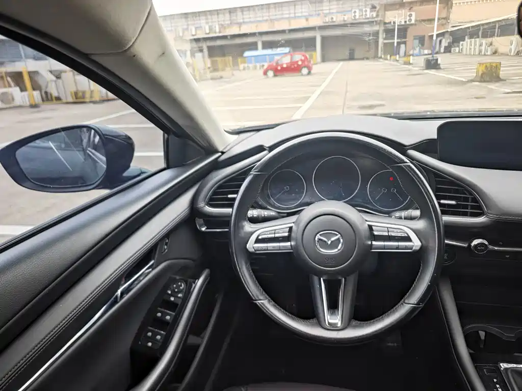 Mazda 3 Axela — миниатюра 10