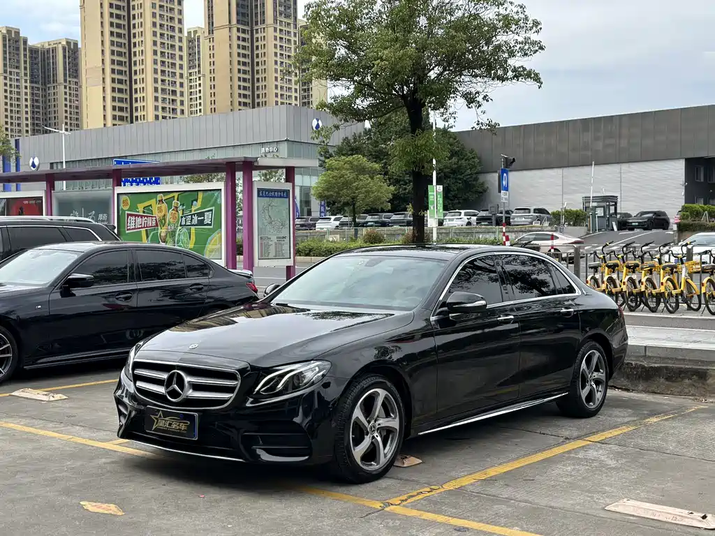 MERCEDES-BENZ E CLASS