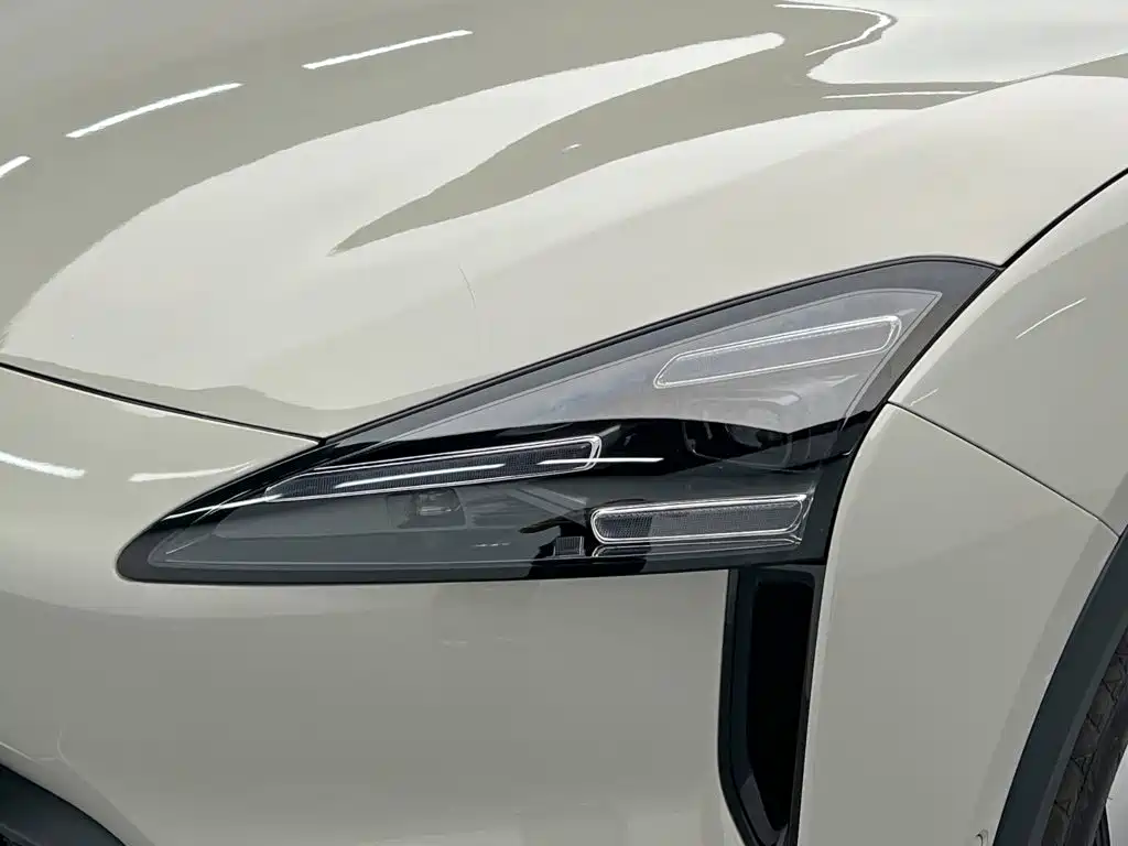 Baojun Yunhai — миниатюра 9
