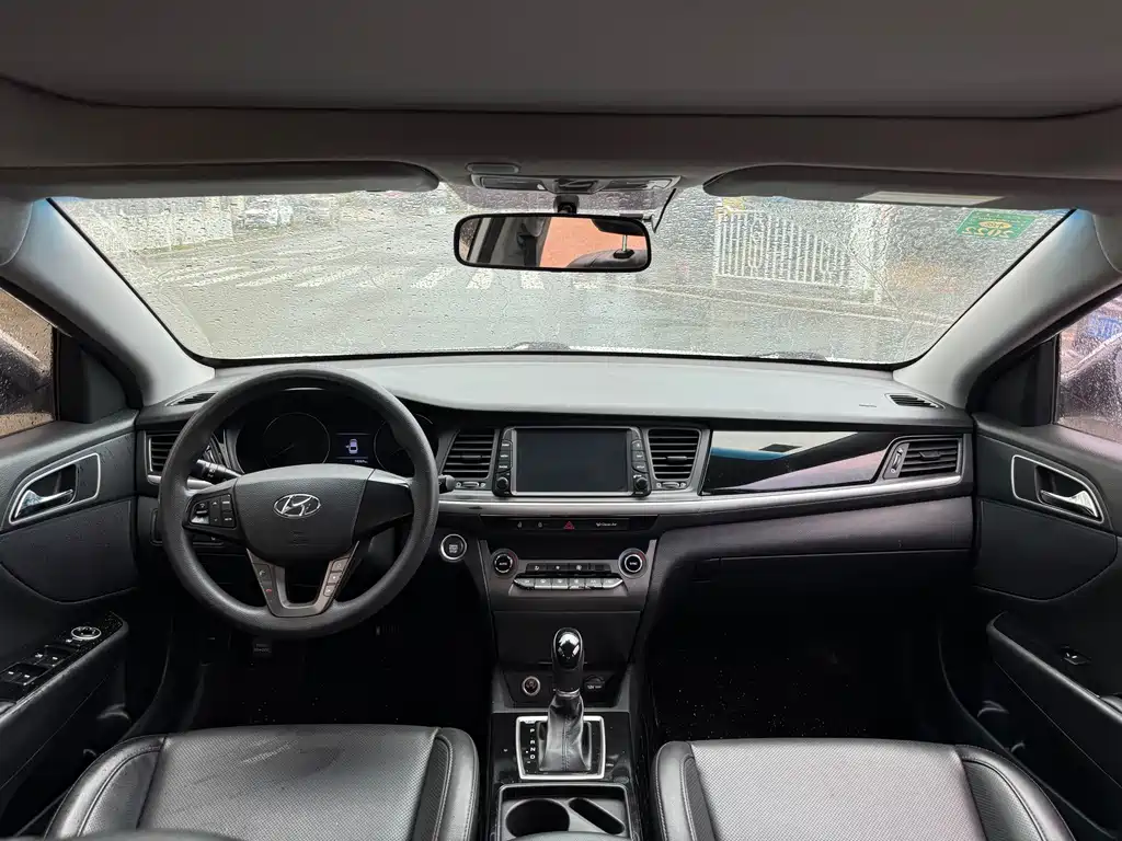 Hyundai Mistra — миниатюра 5
