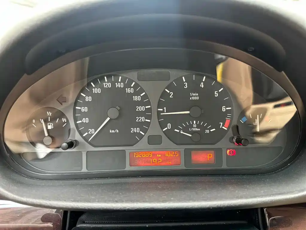BMW 3 Series 3 2004 318i