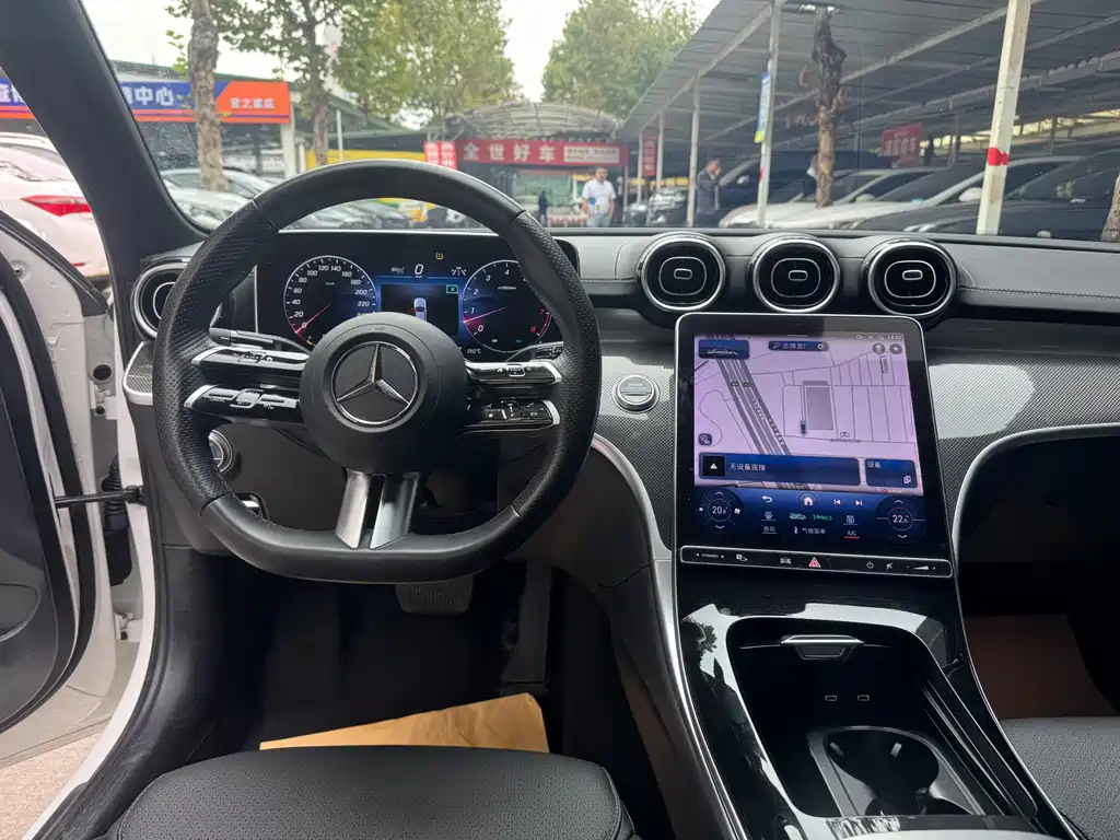 Mercedes-Benz C-Class 2023 — фото 10