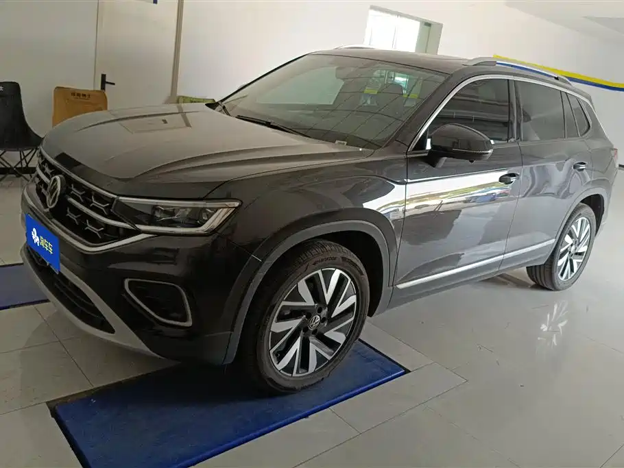 Volkswagen Tayron 2025 300TSI