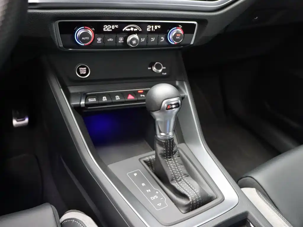 Audi Q3 2024 40 TFSI Fashion