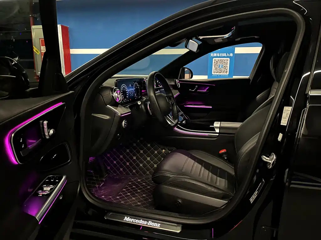 Mercedes-Benz C-Class — миниатюра 12