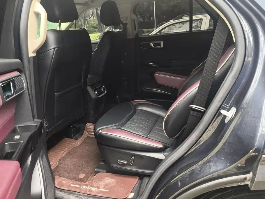 Ford Explorer — миниатюра 11