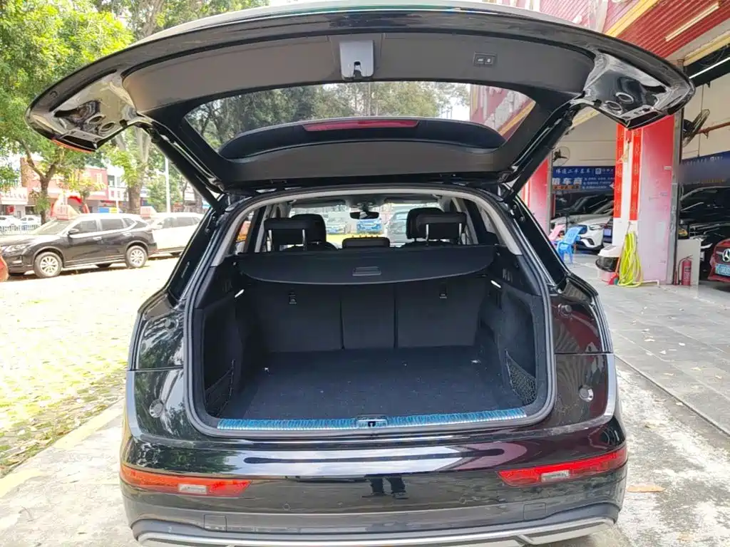 Audi Q5L — миниатюра 19