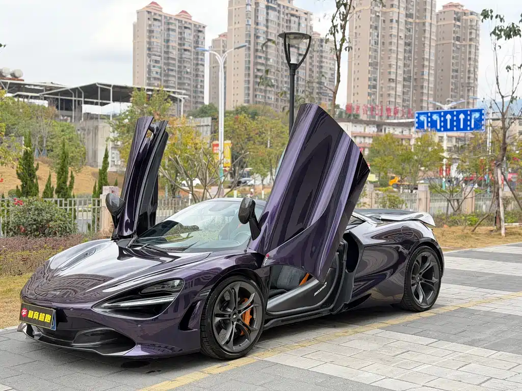MCLAREN 720S