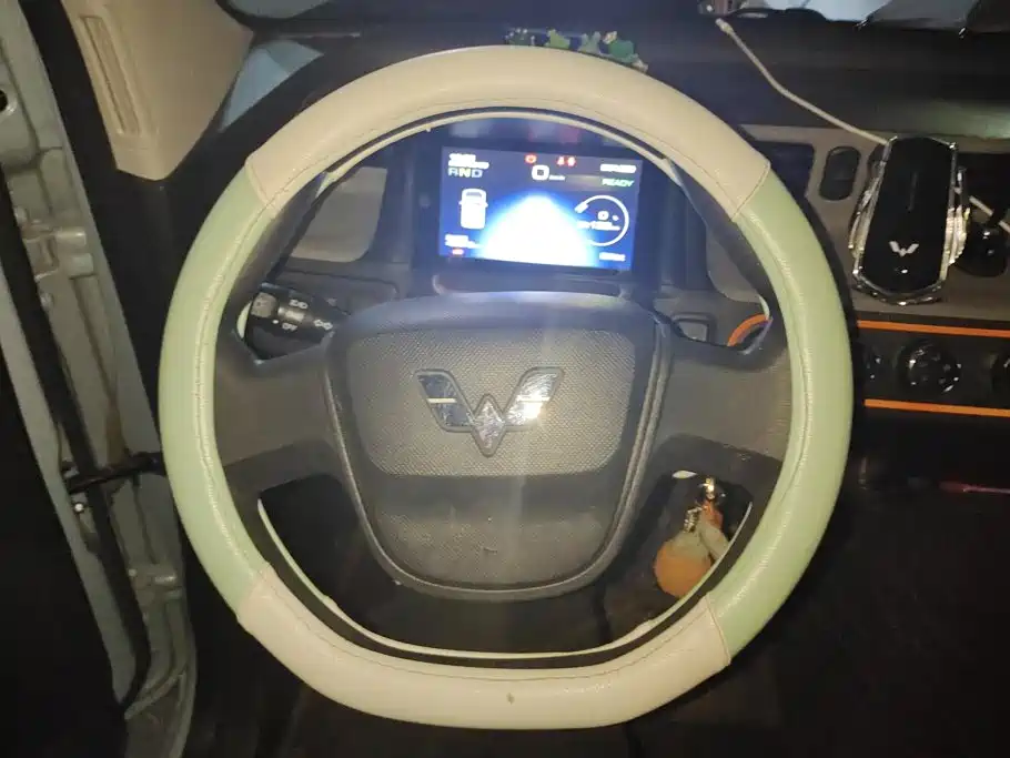 Wuling MINIEV — миниатюра 15