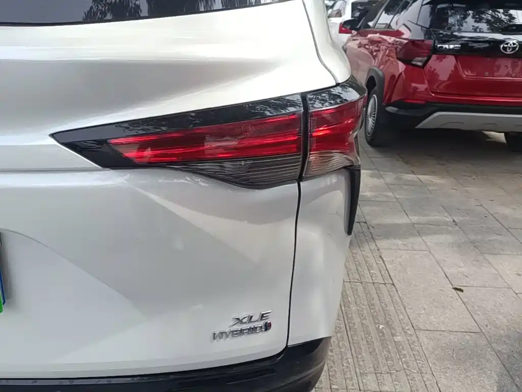 Toyota Sienna 2021 2.5L Luxury