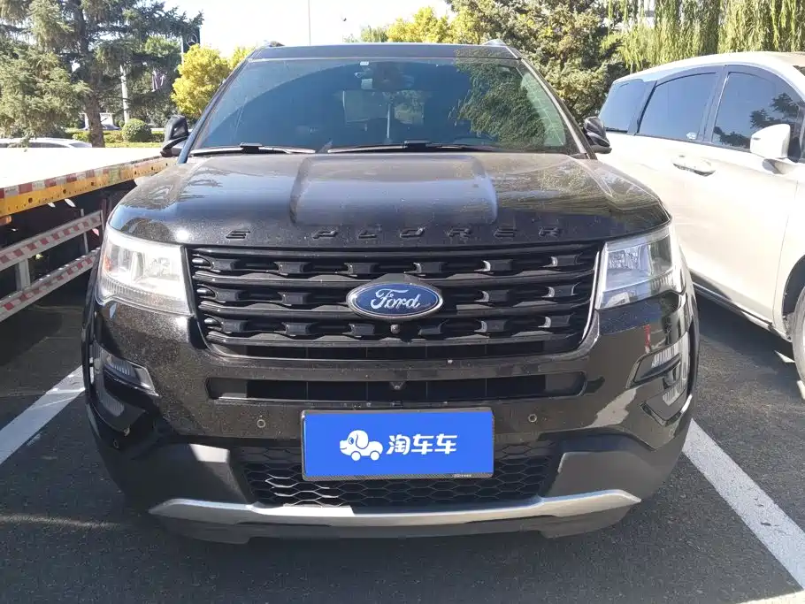 Ford Explorer (Import) — миниатюра 2