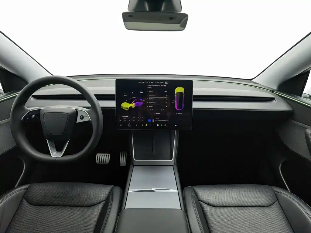 Tesla Model Y — миниатюра 5