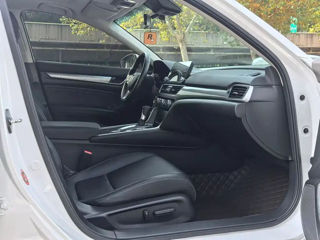 Honda Accord 2021 260TURBO Luxury