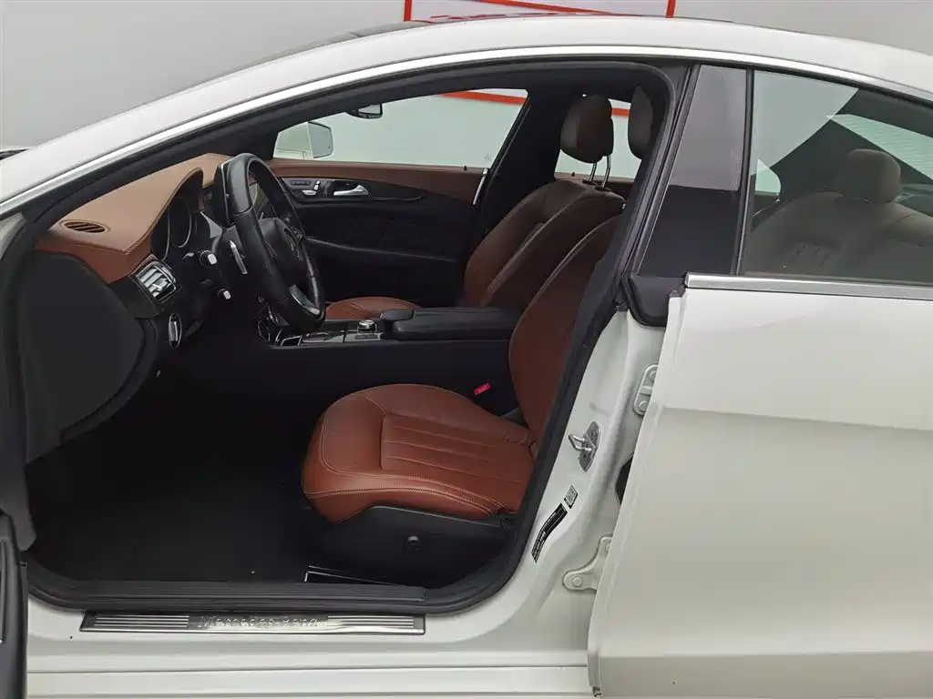 Mercedes-Benz CLS 2015 CLS 320