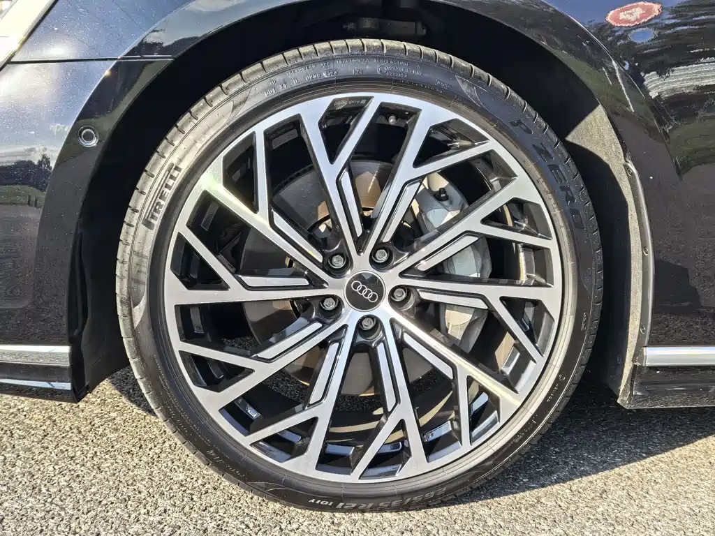 Audi A8 2024 — фото 4