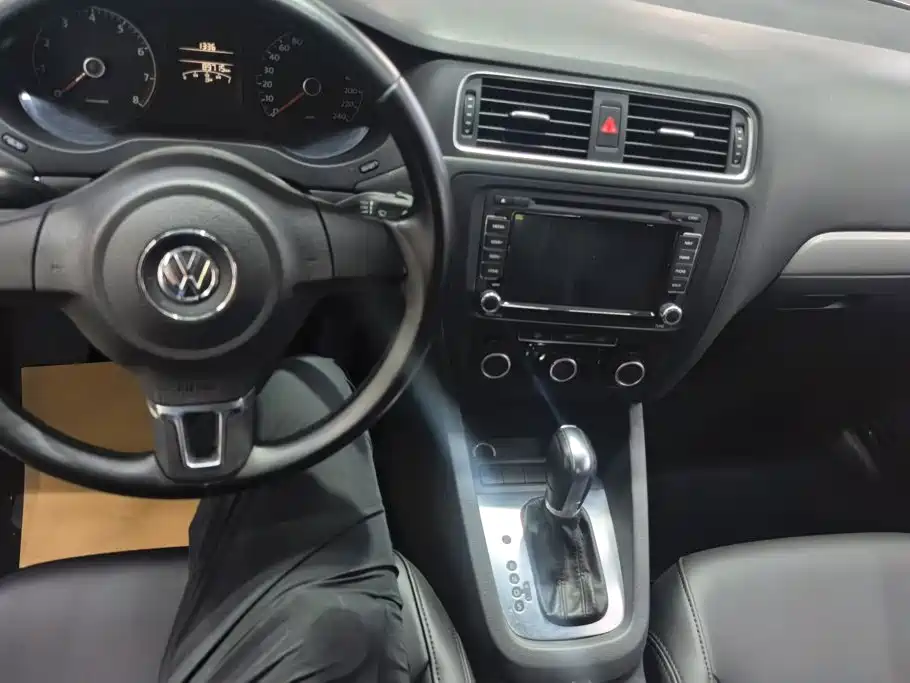 Volkswagen Sagitar — миниатюра 12