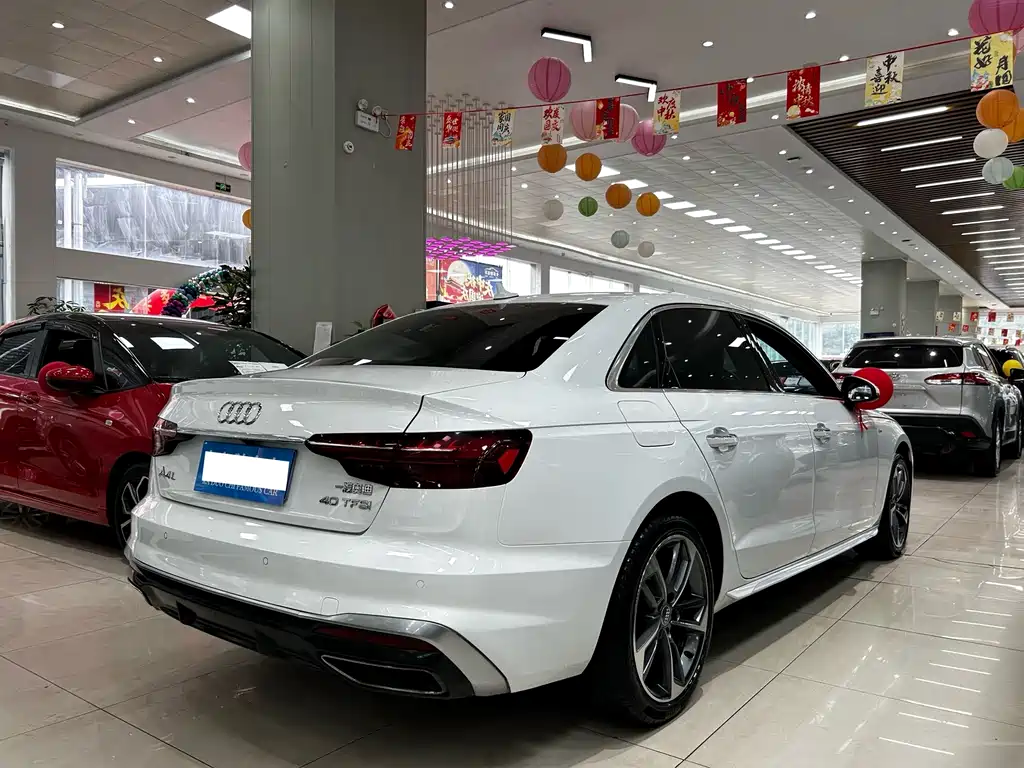 Audi A4L — миниатюра 11