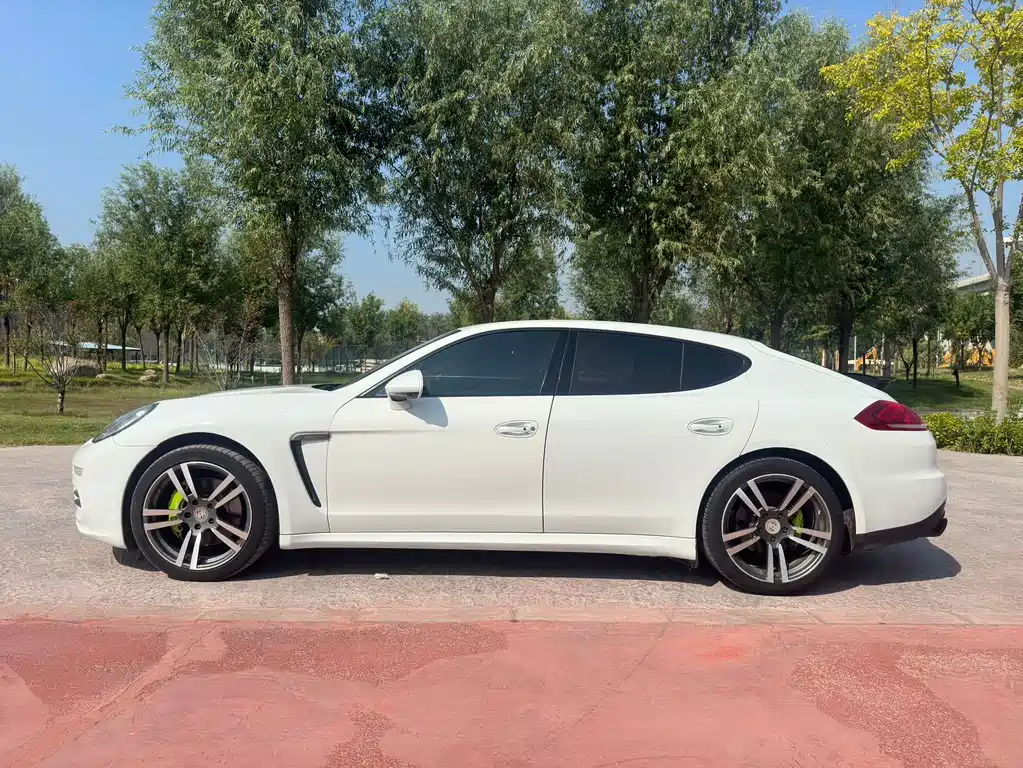 Porsche Panamera — миниатюра 11