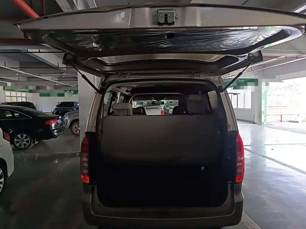 Wuling Hongguang V — миниатюра 19