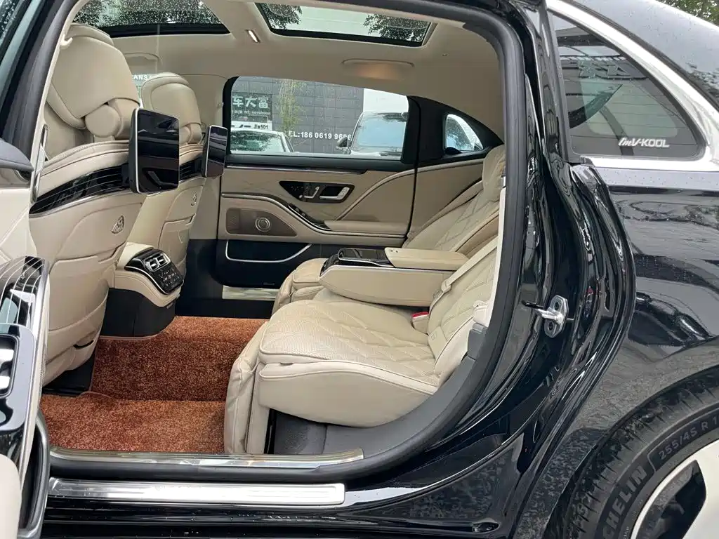 Mercedes-Benz S-Class — миниатюра 12