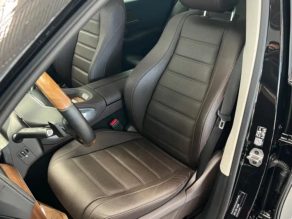 Mercedes-Benz GLS — миниатюра 8