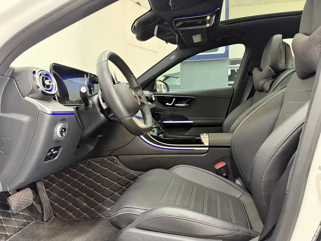 Mercedes-Benz C-Class — миниатюра 4