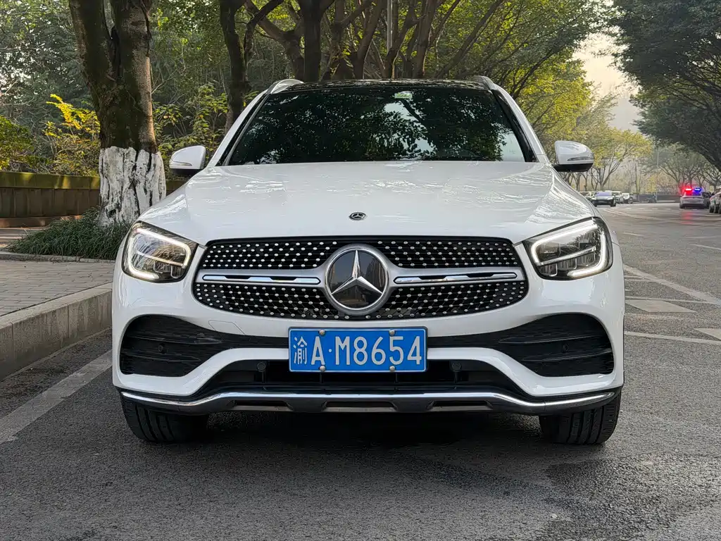 MERCEDES-BENZ GLC