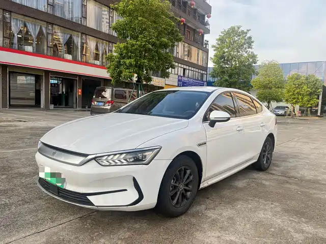 2022 BYD Qin