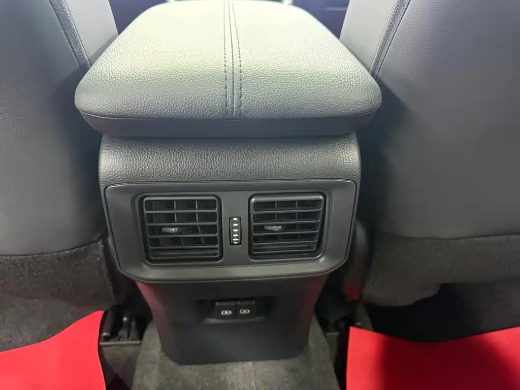 Toyota RAV4 — миниатюра 19