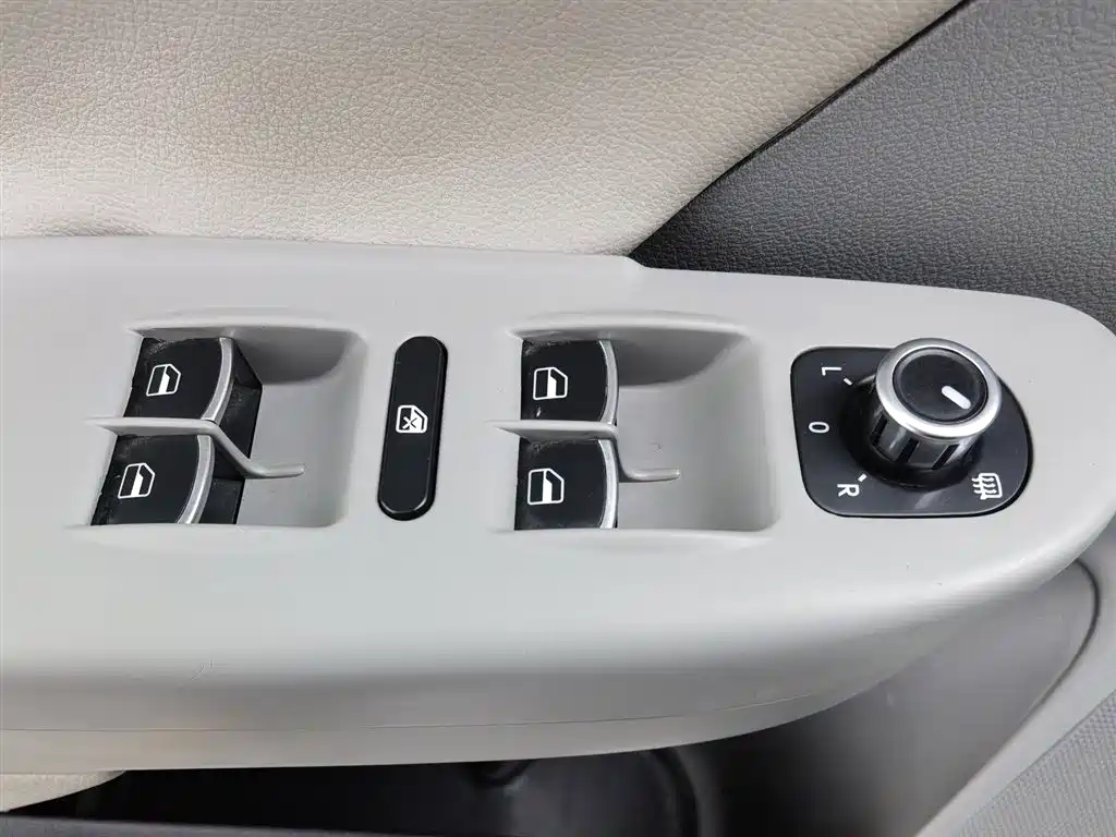 Volkswagen Magotan 2011 1.8TSI DSG Comfort