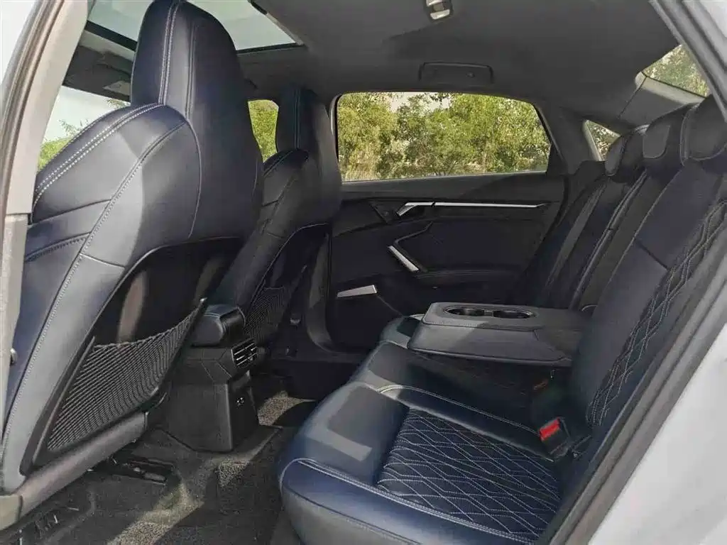 Audi A3 2025 A3L Limousine 35TFSI Premium + Luxury