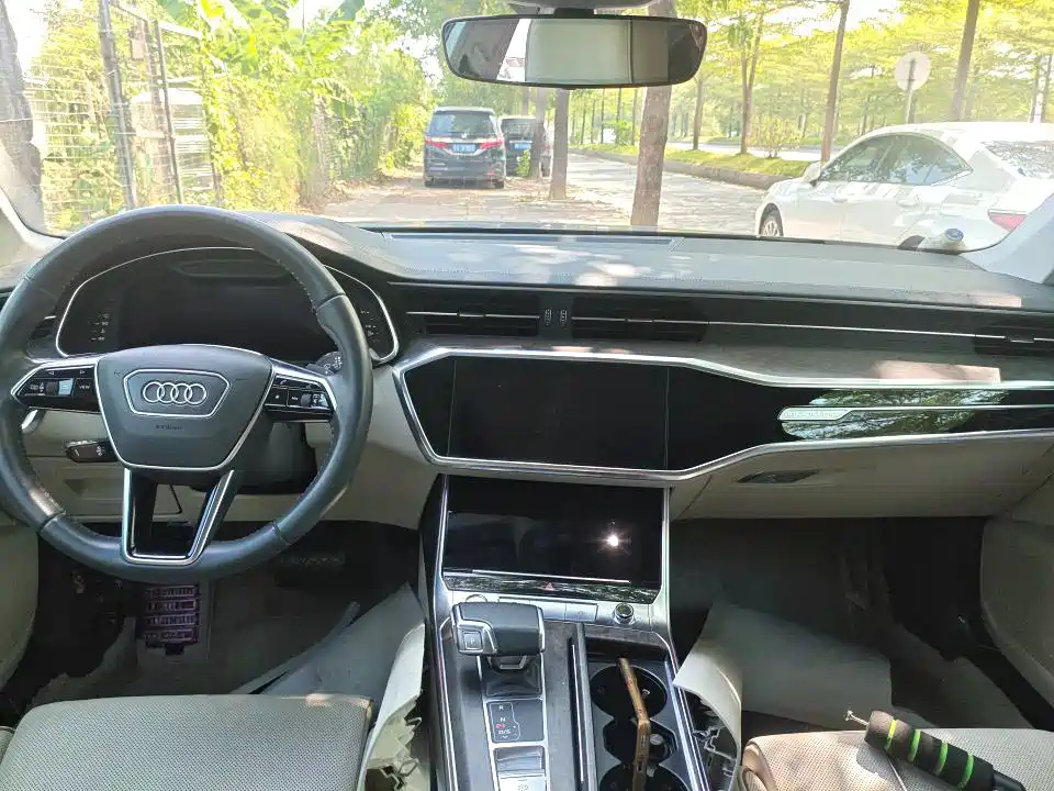 Audi A6L — миниатюра 5