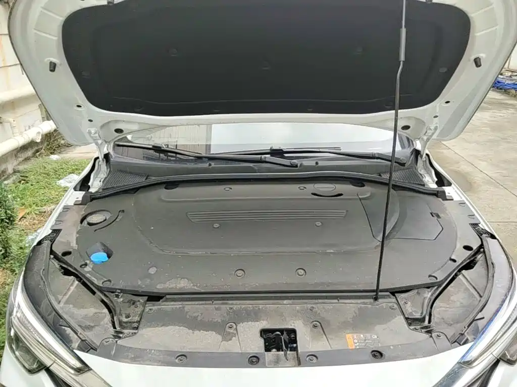 Roewe i6 MAX New Energy — миниатюра 20