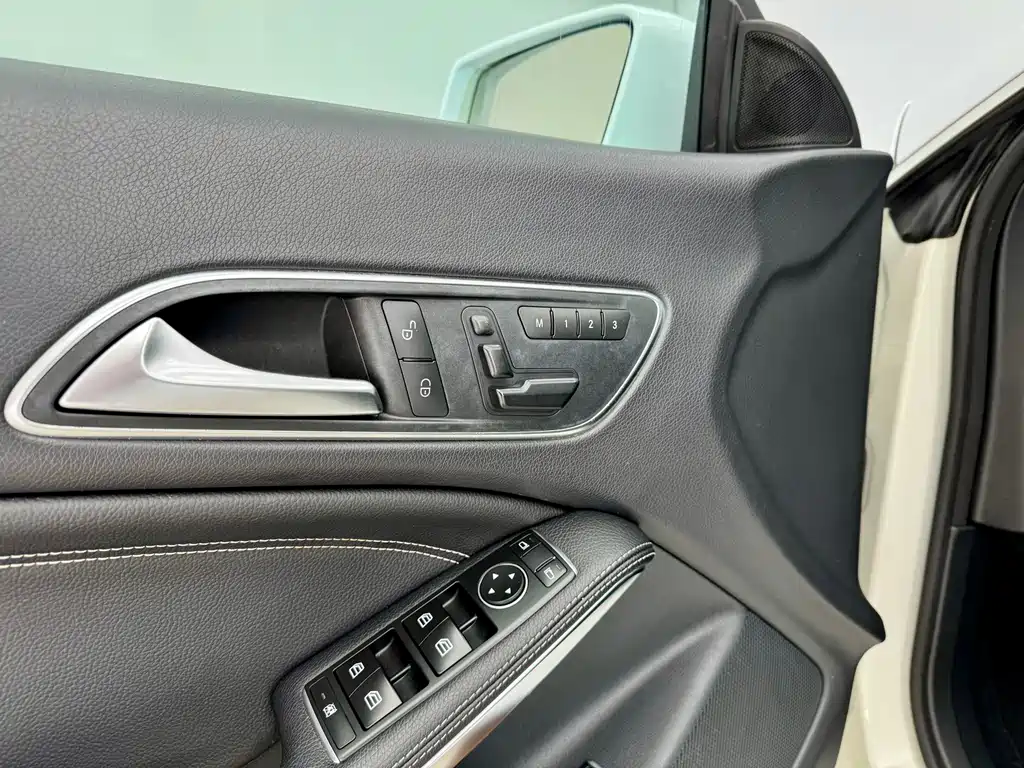Mercedes-Benz CLA (Import) — миниатюра 8