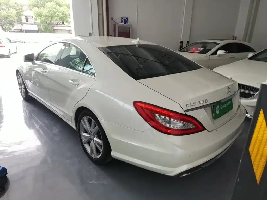 Mercedes-Benz CLS 2012 CLS 300 CGI