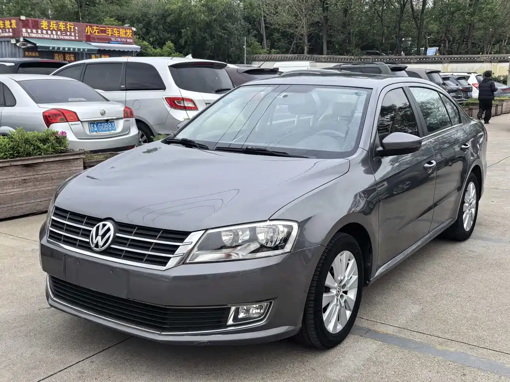 Volkswagen Lavida 2014