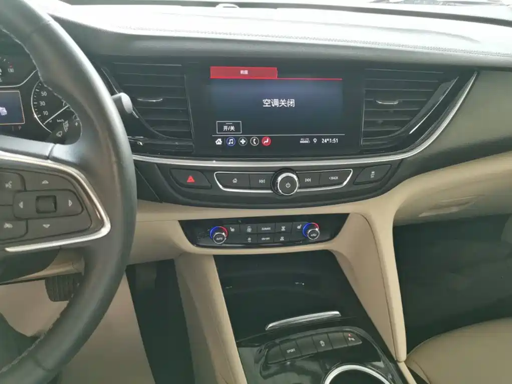 Buick Regal — миниатюра 13