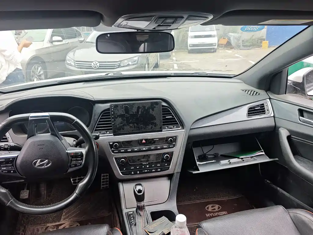 Hyundai Sonata — миниатюра 11