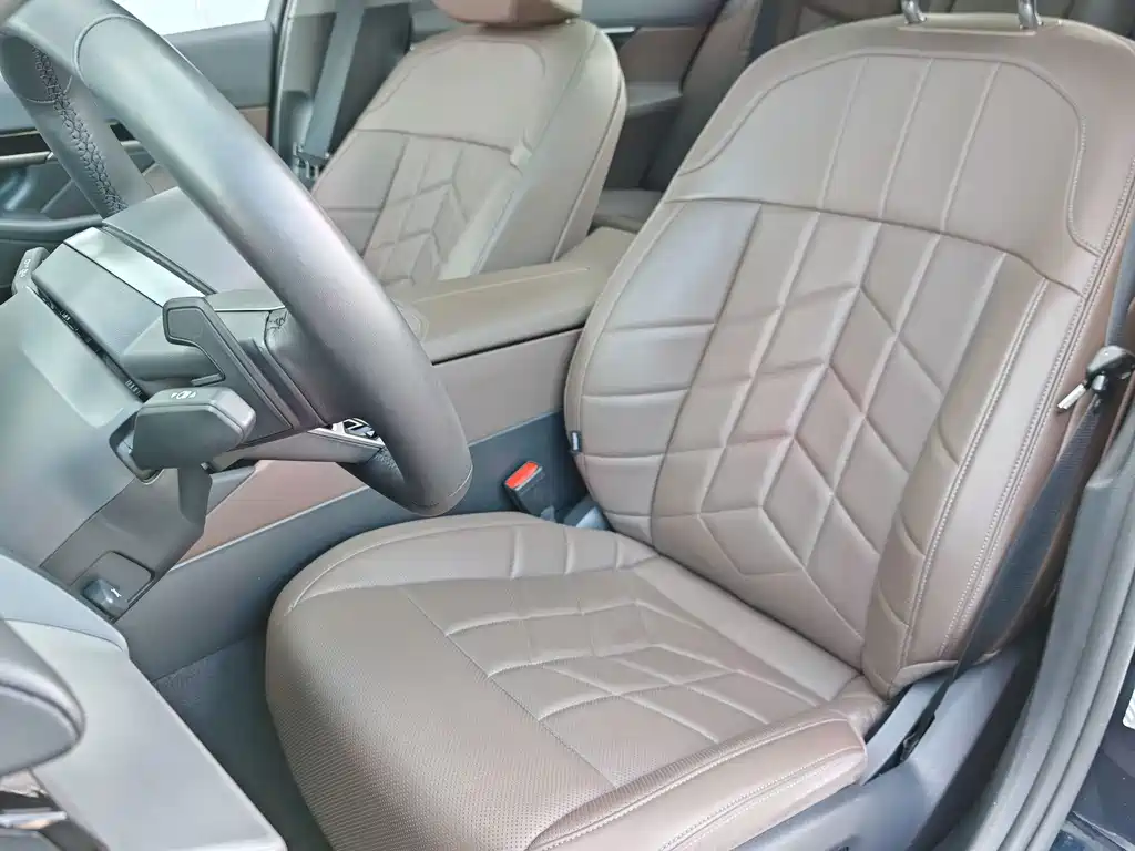 BMW 5 Series — миниатюра 14