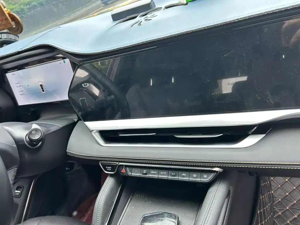 Geely Xingyue L — миниатюра 6