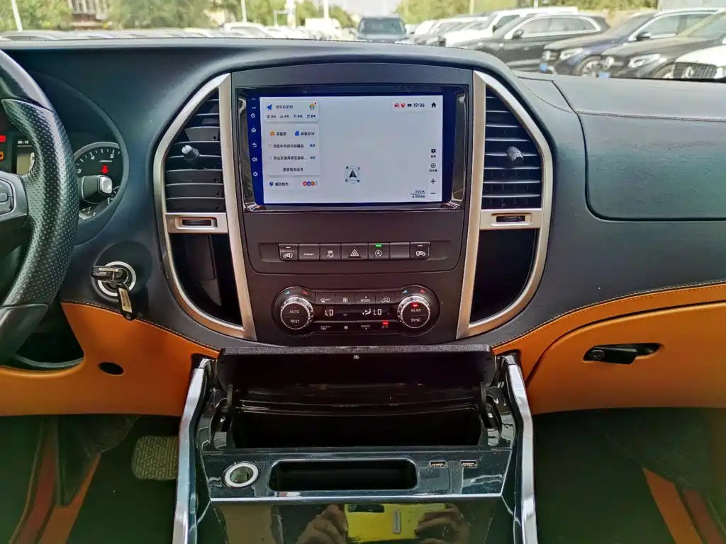 Mercedes-Benz Vito — миниатюра 13