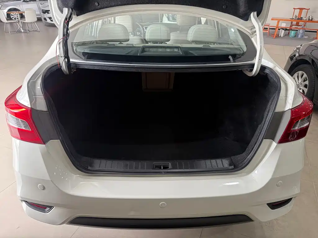 Nissan Sylphy — миниатюра 10