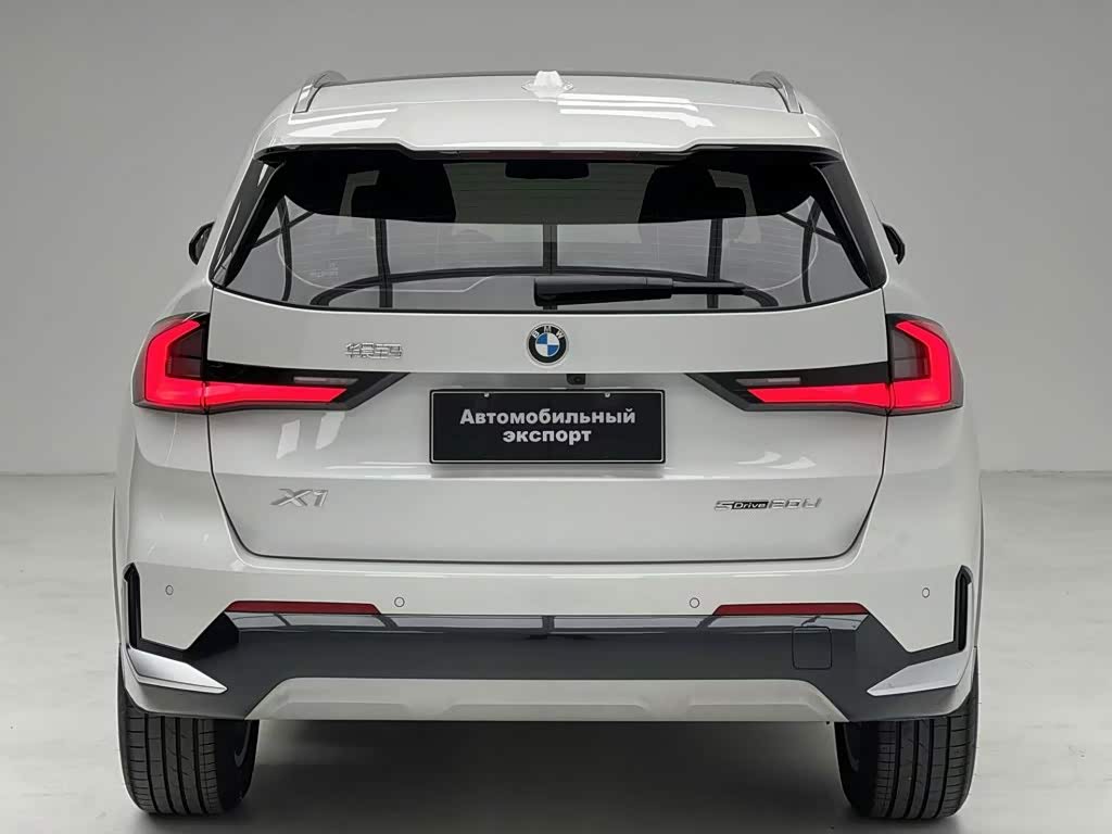 BMW X1 1.5 л 2024 г. Белый, пробег 2000 км