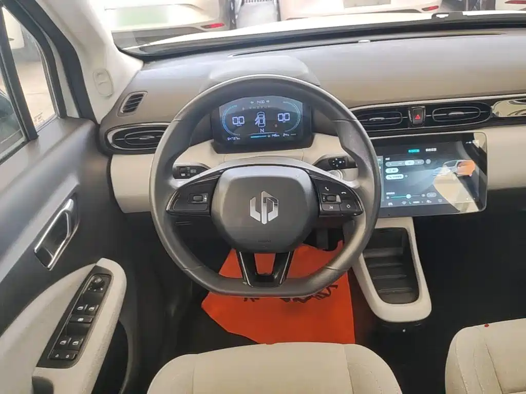 Leapmotor Leapmotor T03 — миниатюра 11