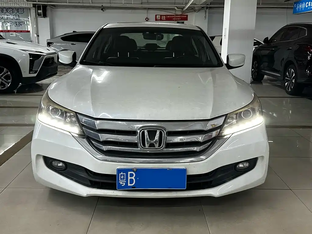 Honda Accord — миниатюра 2