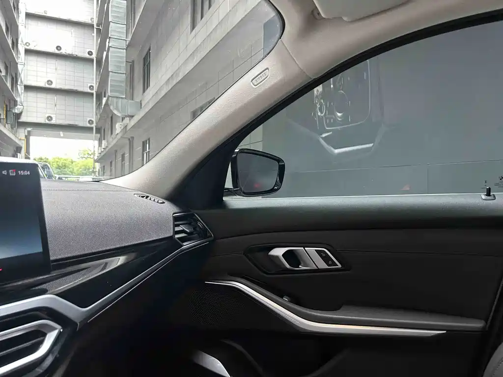 BMW i3 — миниатюра 21
