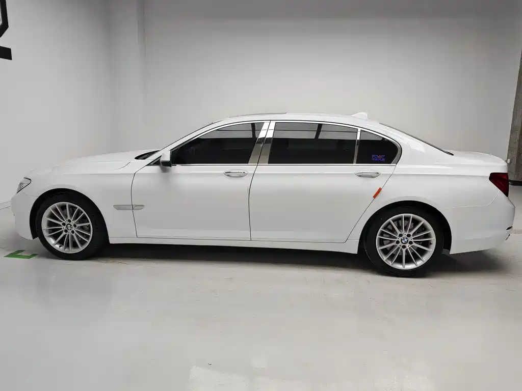 BMW 7 Series 7 2013 740Li Lead