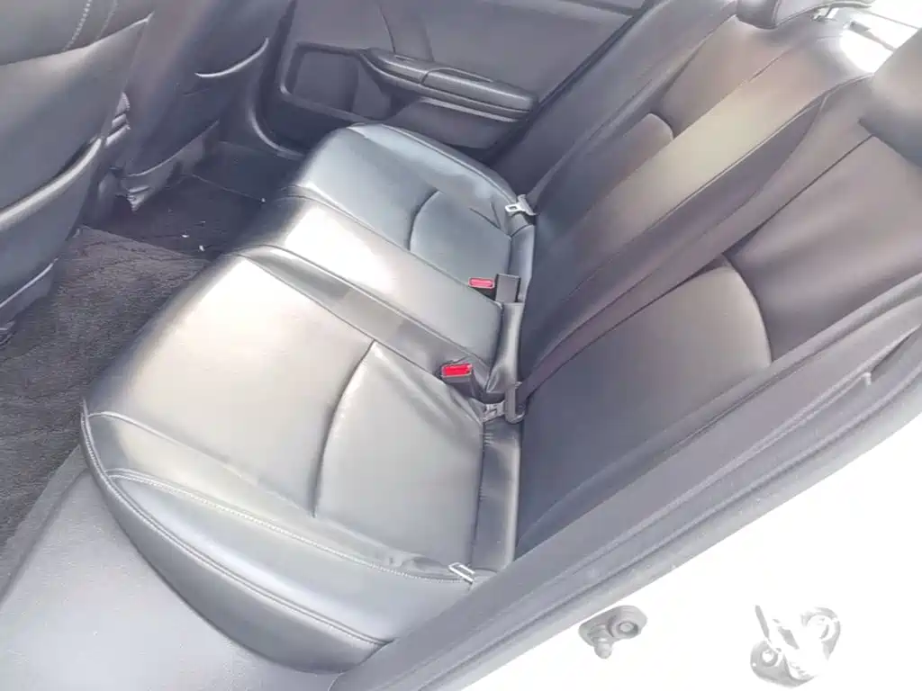 Honda Civic — миниатюра 17